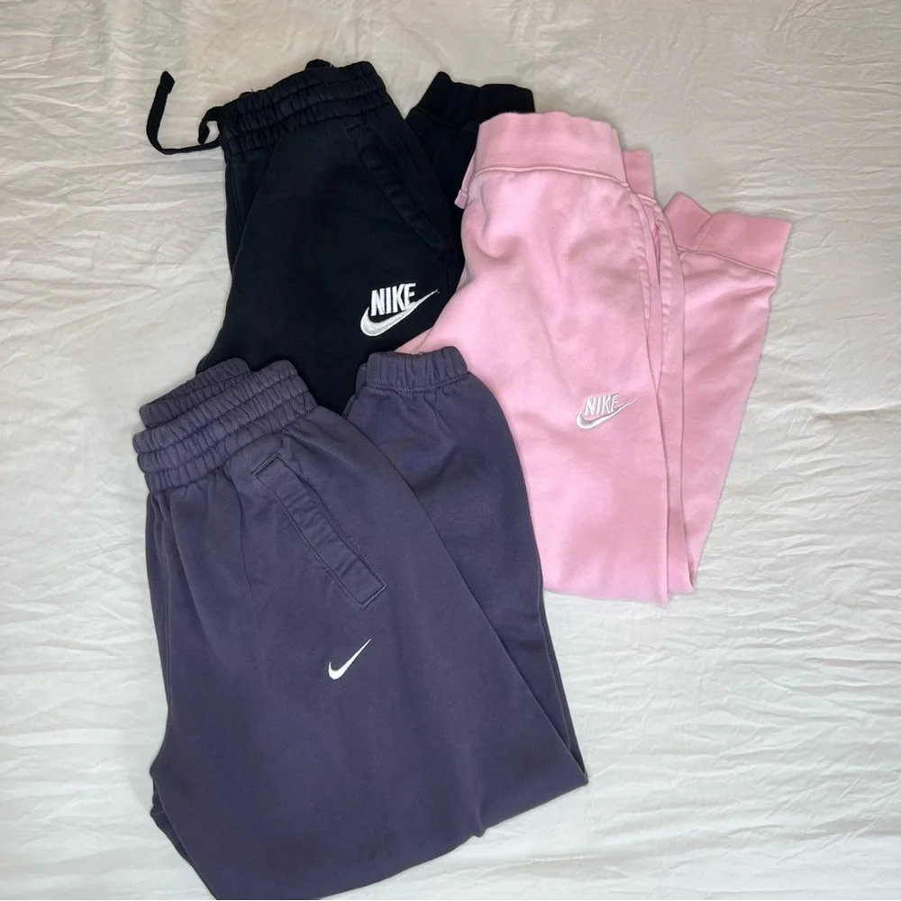 3 Pairs Nike Jogger Sweatpants, Girls Small.